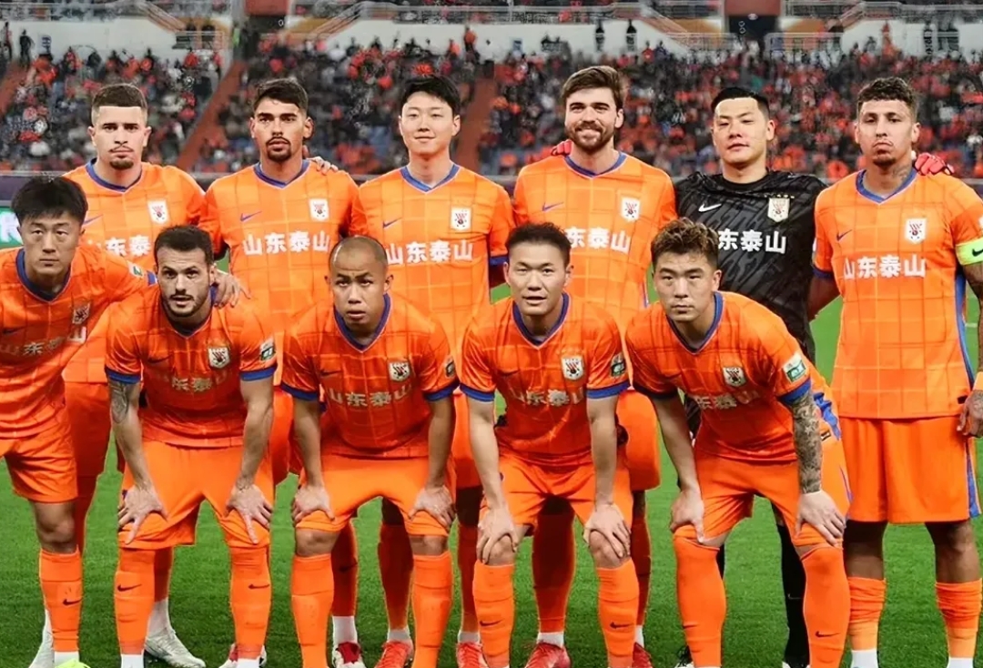西亚卡姆迎来五赛季出色发挥，公牛观众热烈欢呼！热度持续攀升的简单介绍