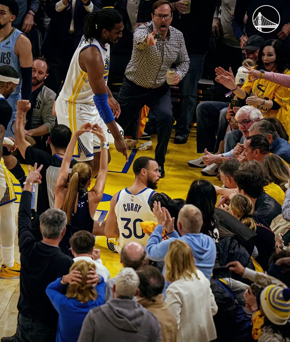 库里在巴塞罗那比赛中突破纪录,连败引发热议的是谁 库里在巴塞罗那比赛中突破纪录,连败引发热议的是谁